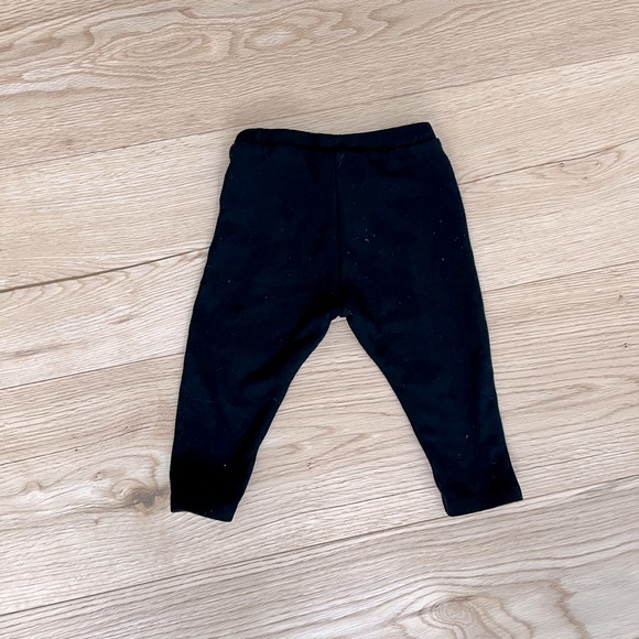 Zara black leggings with button detail 9-12 months - Picture 2 of 2